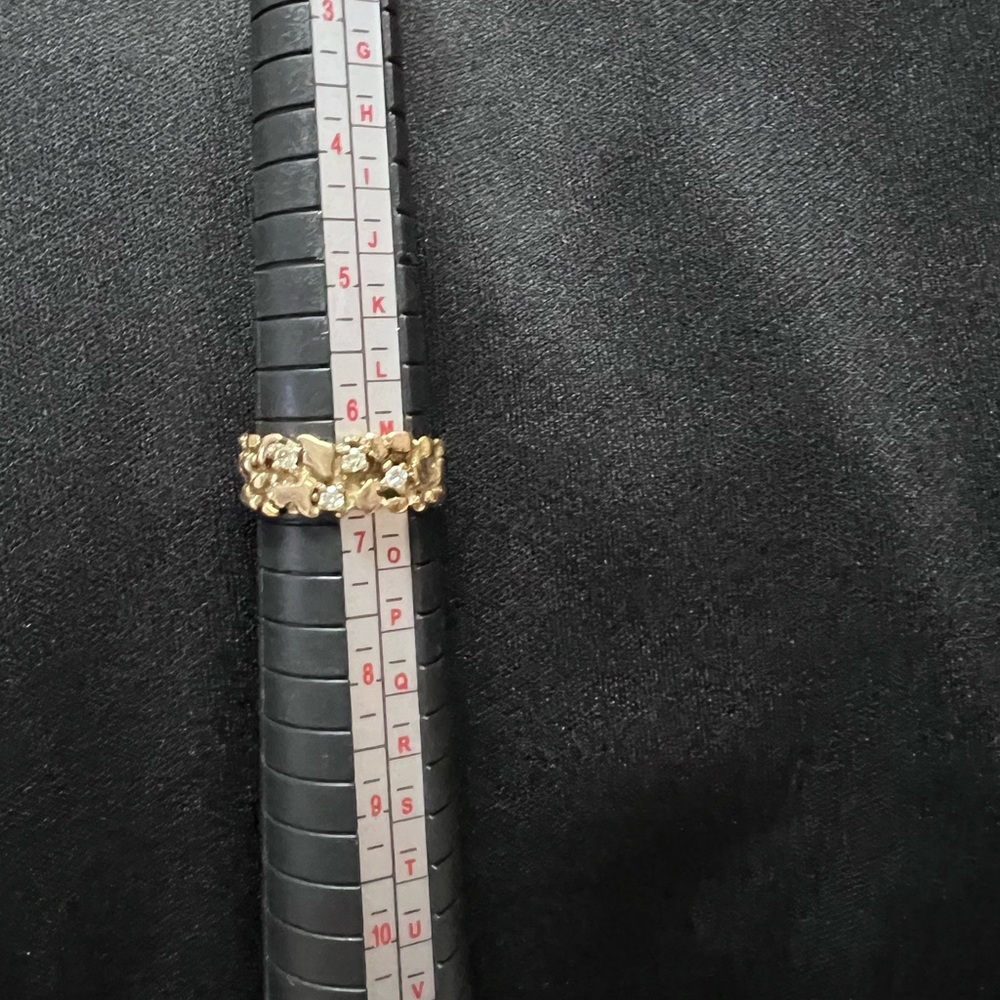 Elegant 14k Gold Ring with diamonds 💍